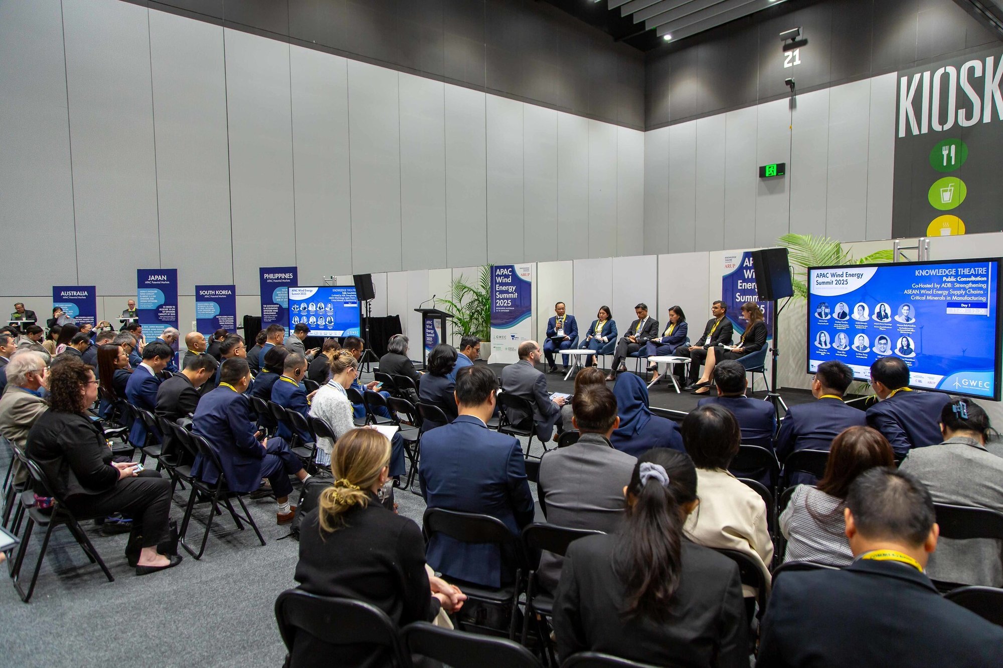 54806881089_f19244c03f_k (1)